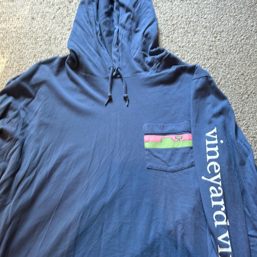 Vineyard vines sweatshirt